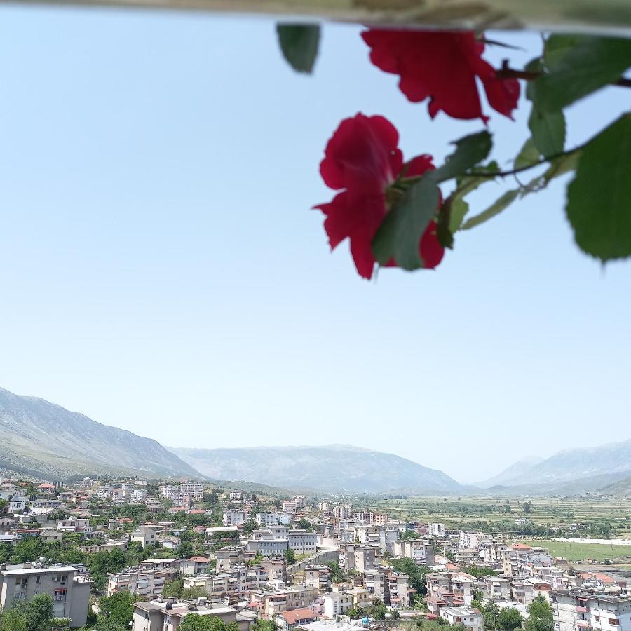 Gjirokastër Vladimir Estate Hotel מראה חיצוני תמונה